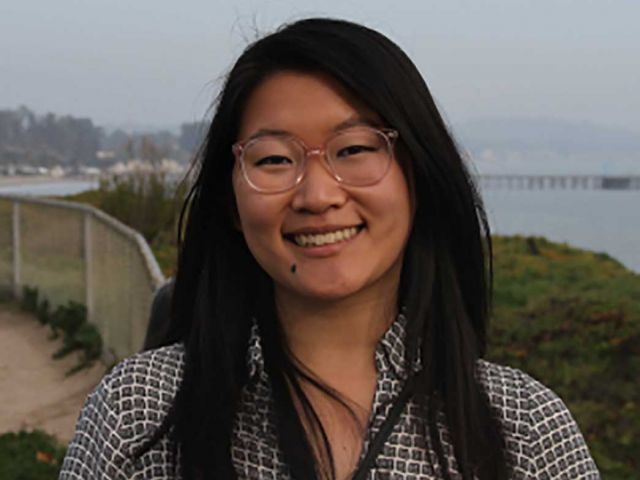 Graduate Student Julia Zuo wins GSA Dixon-Levy Service Award